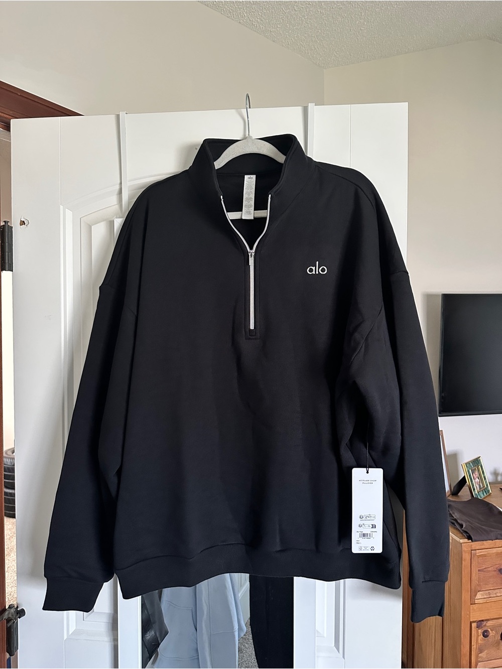 ALO Unisex Black Zip-Up Pullover Sweater